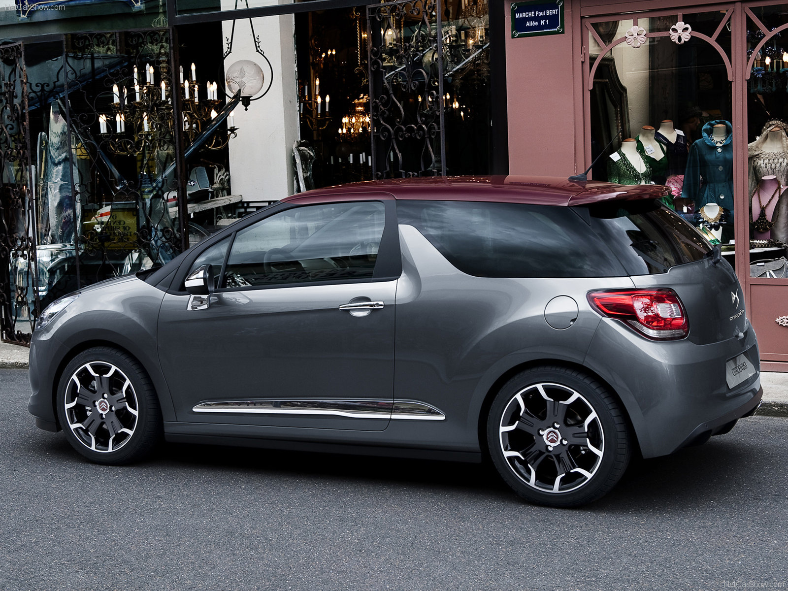 My perfect Citroen DS3. 3DTuning probably the best car configurator!